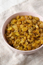 Premium Natural Raisins (Kishmish) – Sweet, Fresh & Nutrient-Rich Dry Fruits 500g